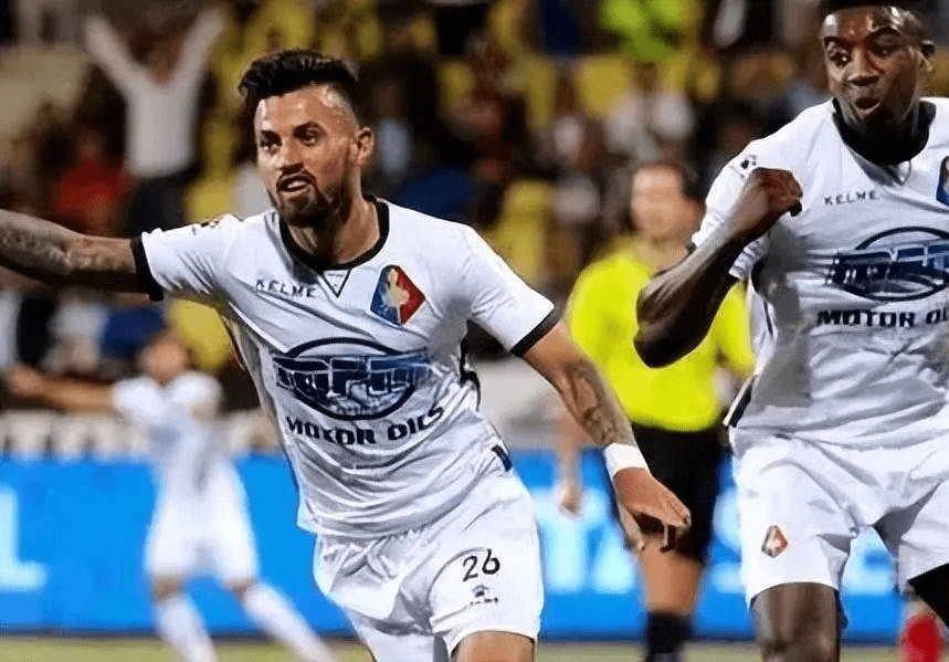 他的职业生 他的职业生