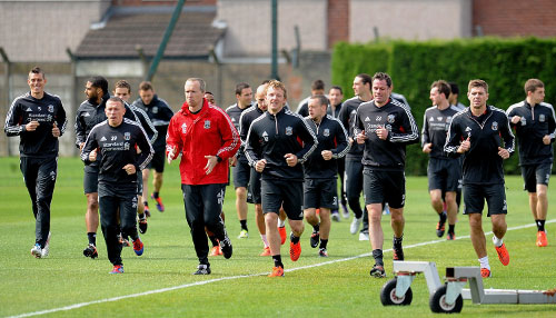 不爱说话也 不爱说话也