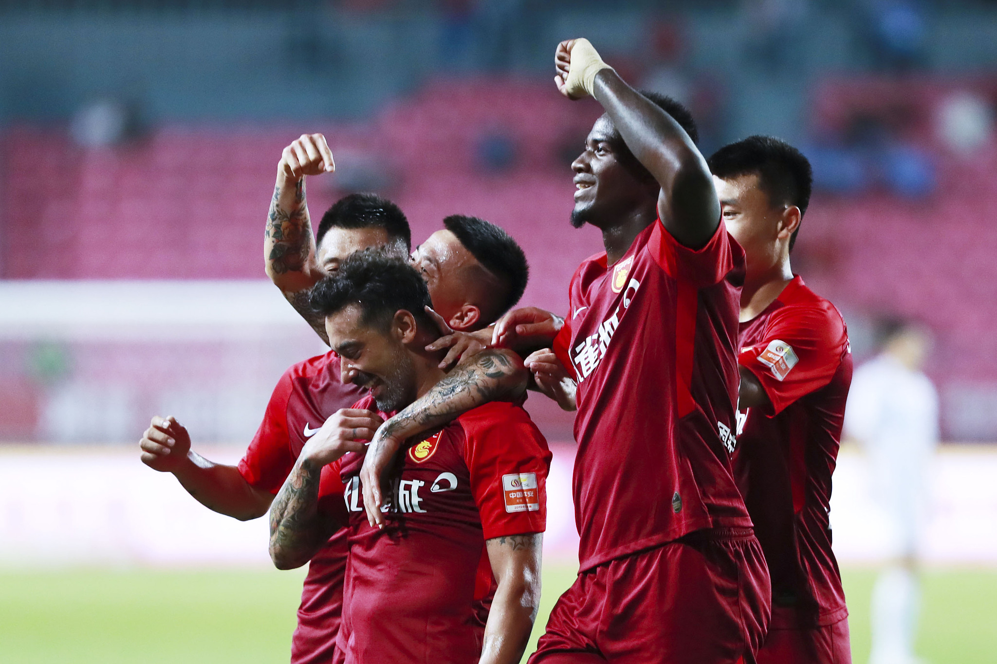 多副牌只是 多副牌只是